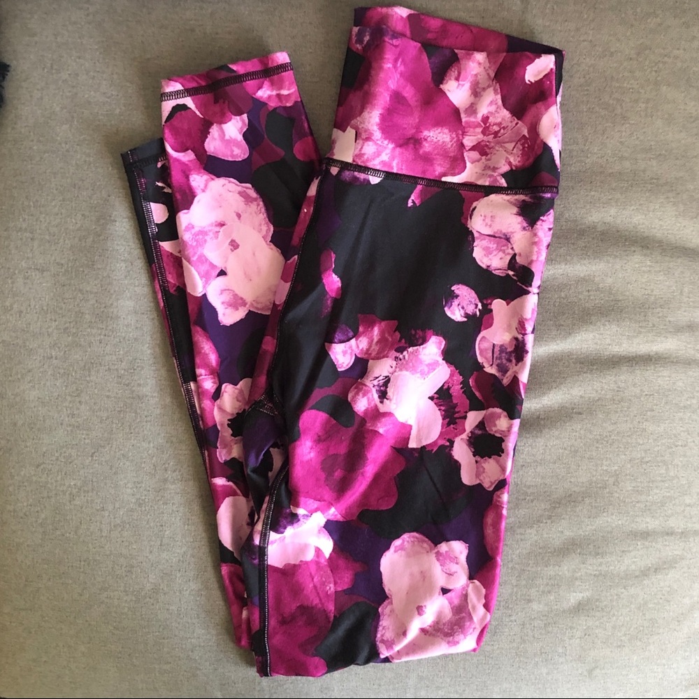 Fabletics Salar Powerhold purple floral legging